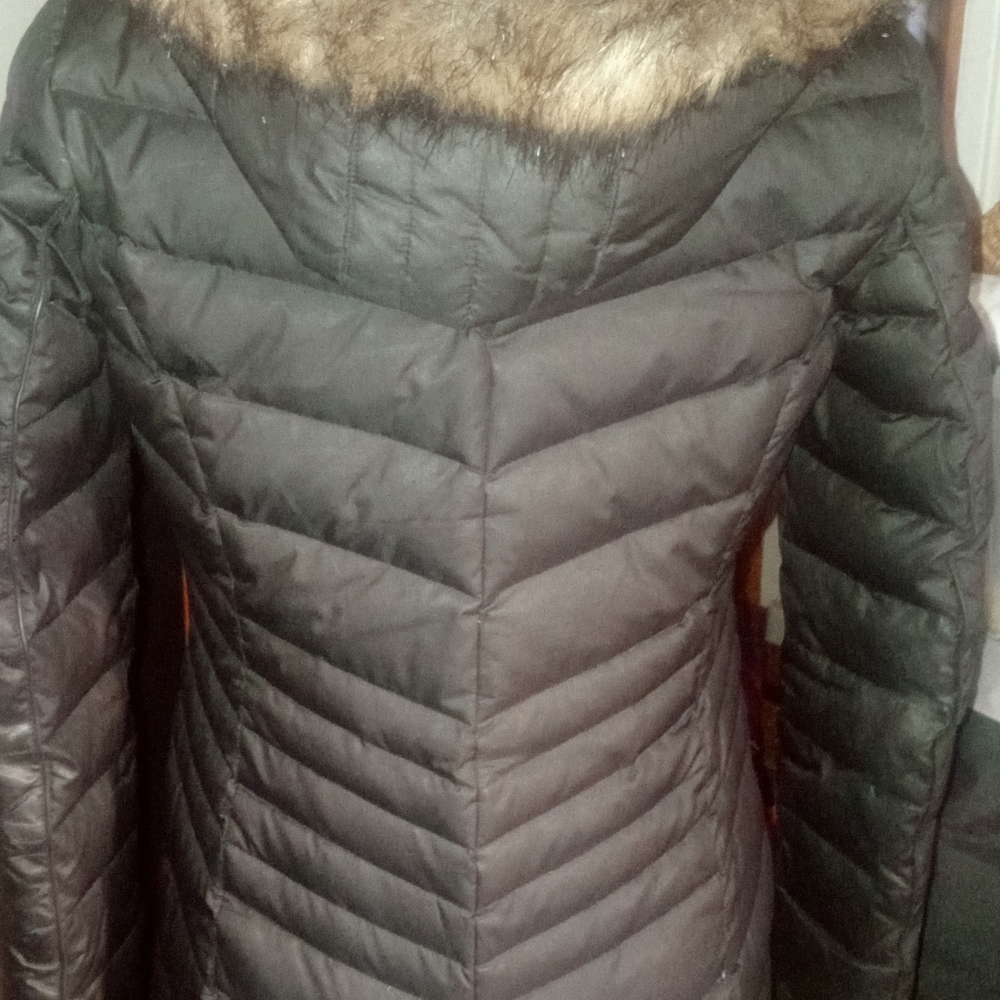Puffer Jacket - Picture 3 of 9